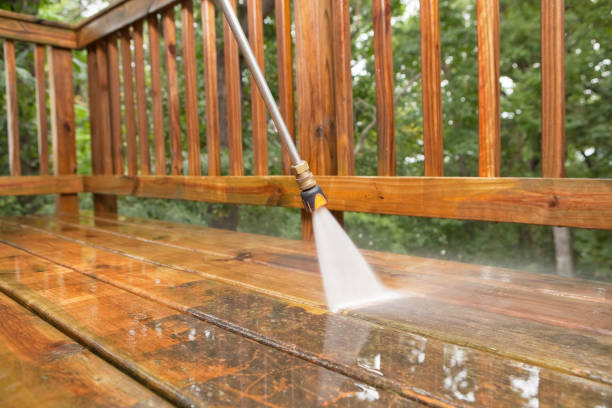 Why Choose Our Certified Pressure Washing Experts for Your Project Needs in Rosharon, TX?